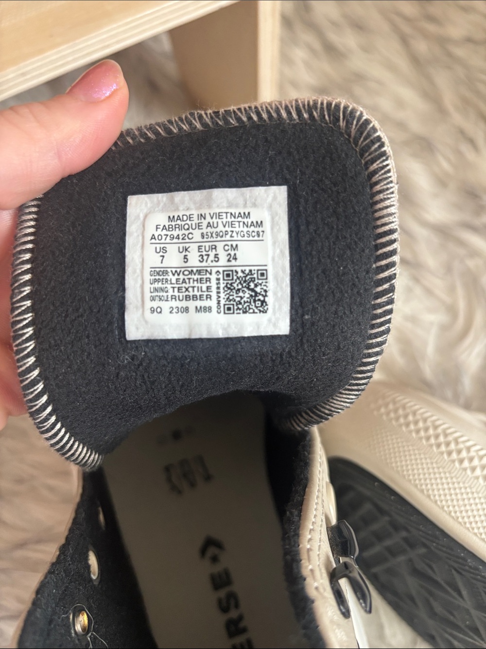 NEW Leather Converse Women’s High Top Platform Sneakers - Picture 8 of 8
